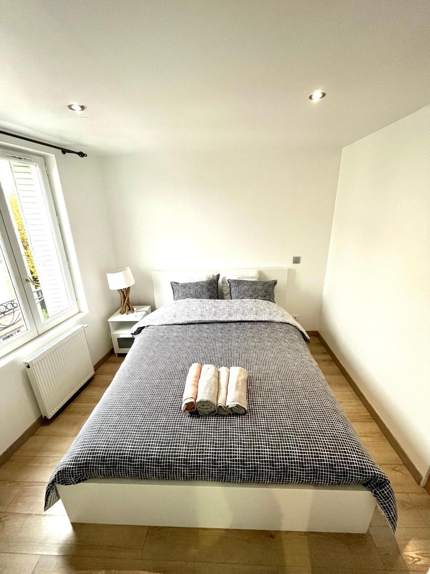 Appart 4 Personnes Proche Paris Tour Eiffel Meudon Exterior foto